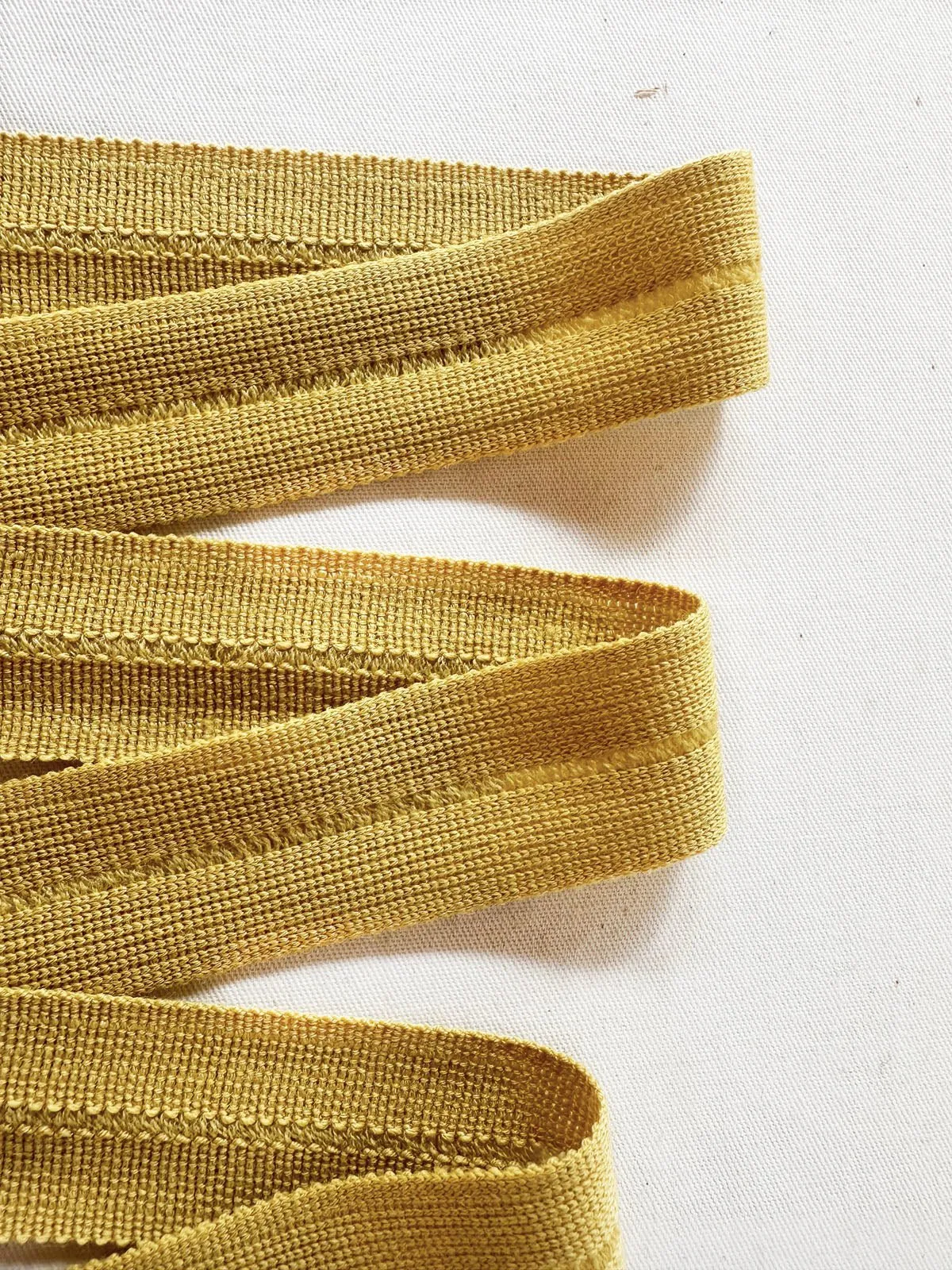 Mustard Powder Wool Petersham Binder