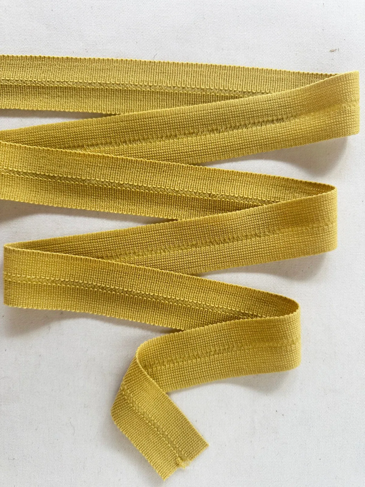 Mustard Powder Wool Petersham Binder