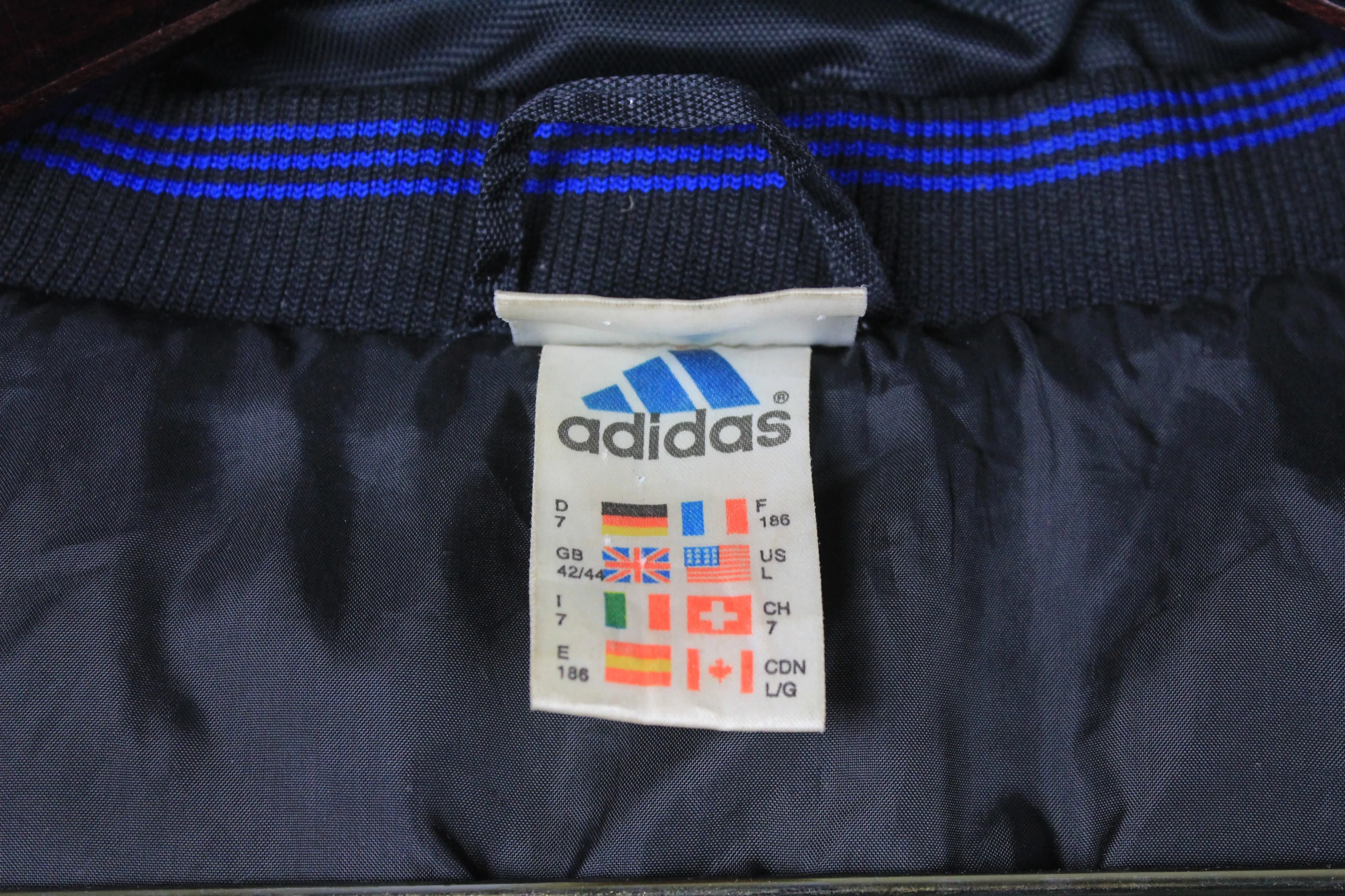 Vintage Adidas Puffer Jacket Large